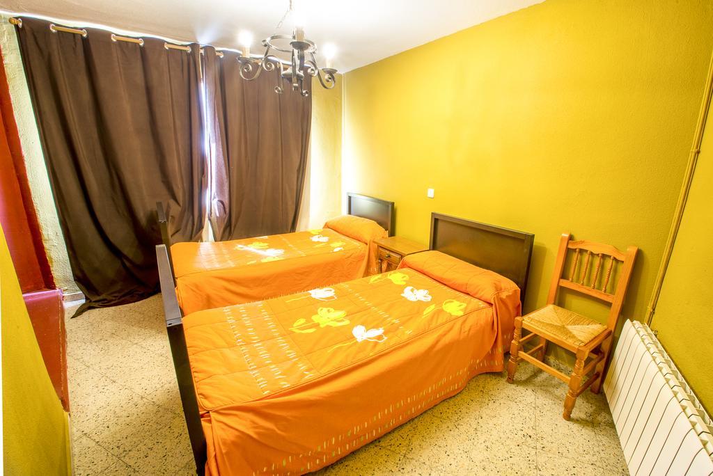 La Casona Del Pinar Albergue ซาน ราฟาเอล ภายนอก รูปภาพ